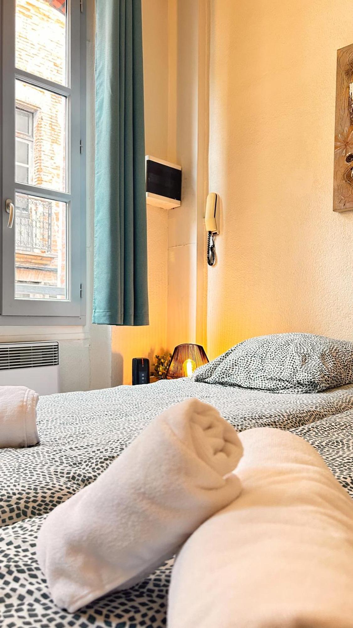 Appartement L'Abri Douillet à Montauban Extérieur photo